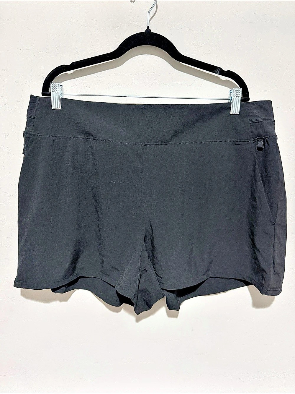 Athleta Brooklyn Short Athletic Shorts Black Size 18